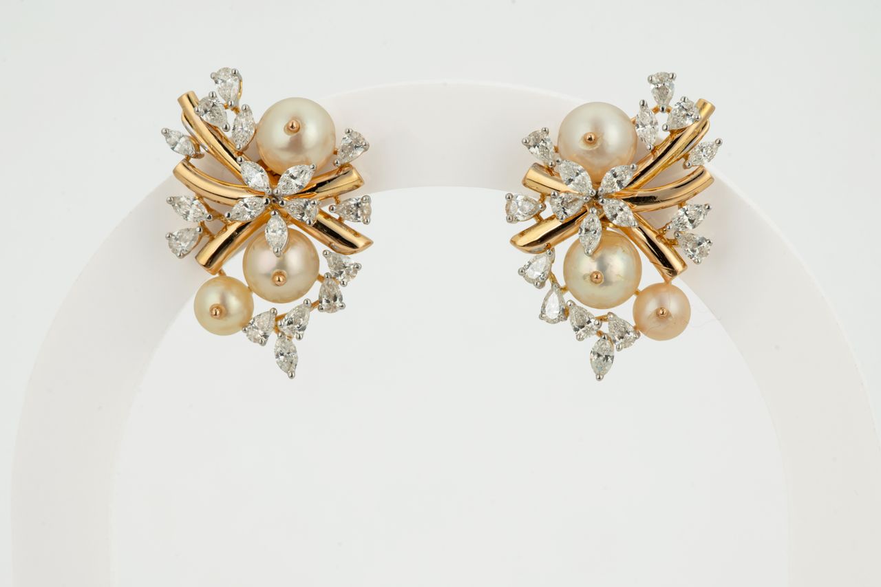 Ivory Pearl Studs