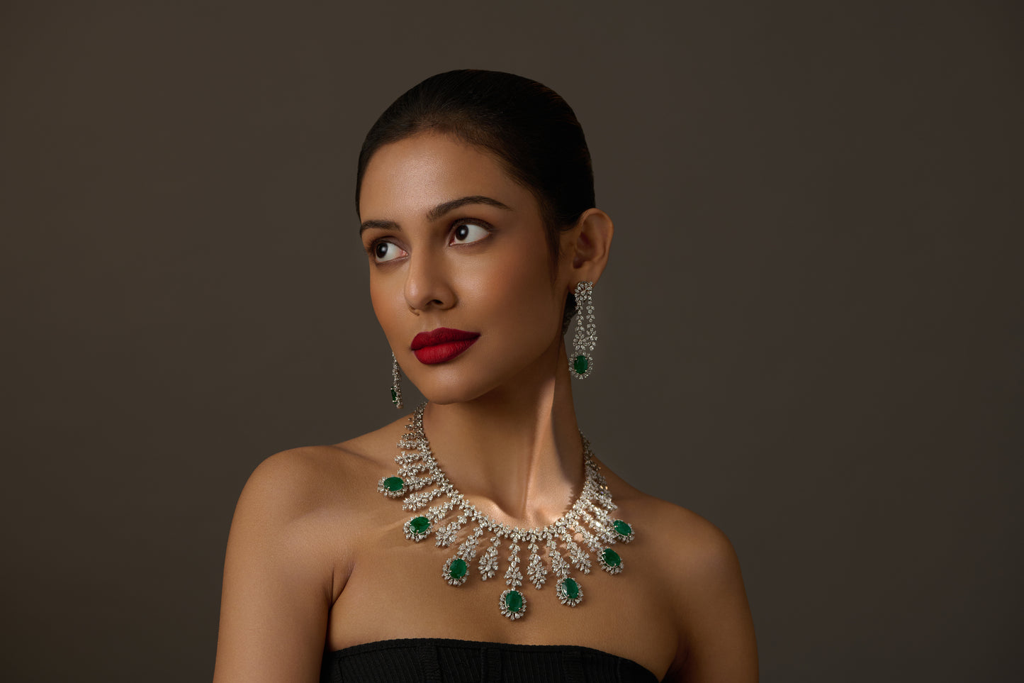 Polki emarald necklace (Copy)