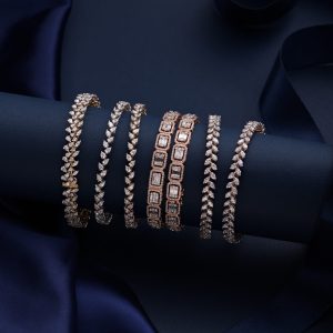 Princess V-neck Court